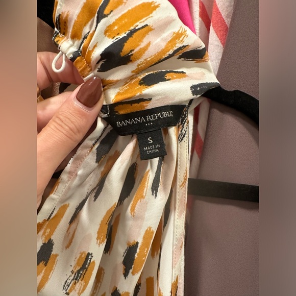 Banana Republic silky top Neck tie size s - Picture 4 of 4